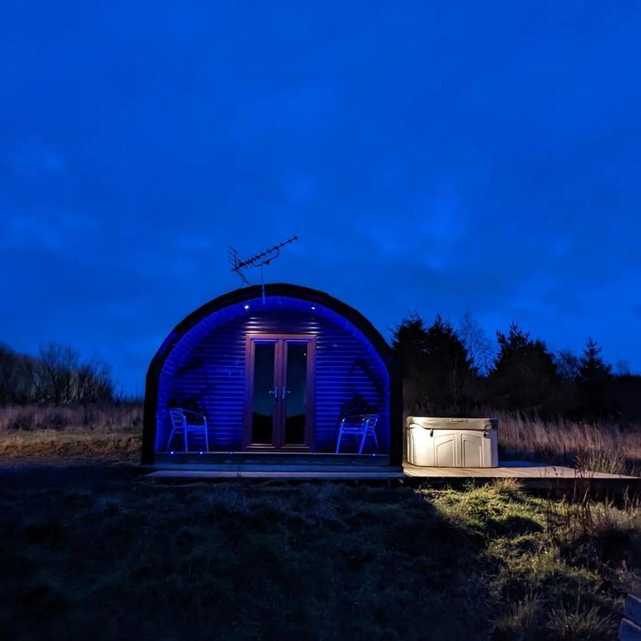 Villa Pond View Pod 3 With Private Hot Tub -Fife - Loch Leven - Lomond Hills Kelty Exterior foto